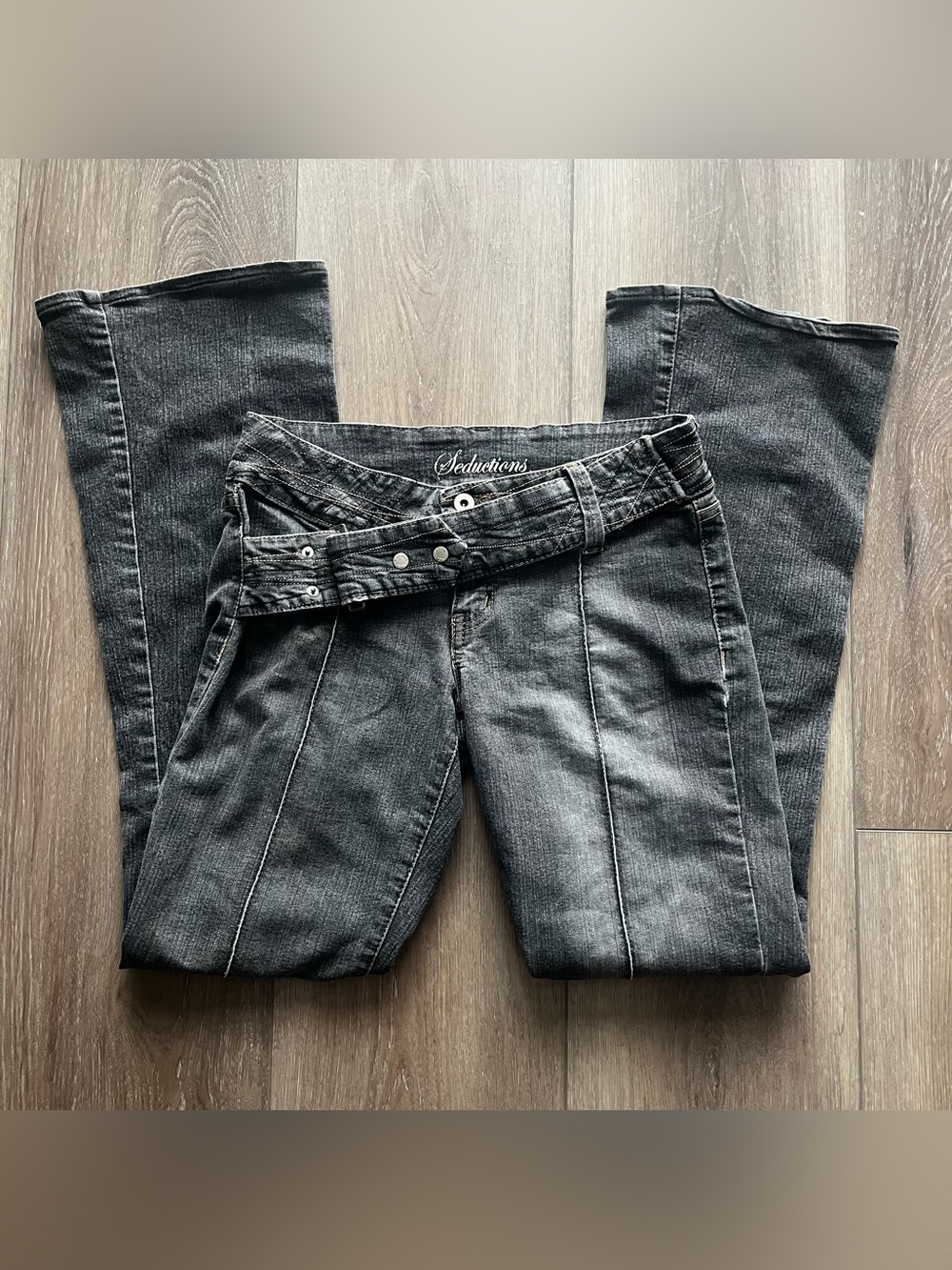 Vintage Seductions Grey Wash Flare Lowrise Jeans with Belt Detail